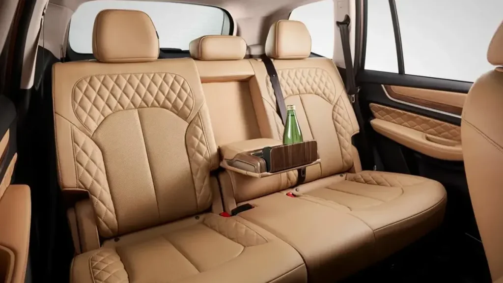 صور مواصفات سيارة إم جي RX8 2024 – تصميم إم جي RX8 2024 من الداخل (4) | السوق المفتوح