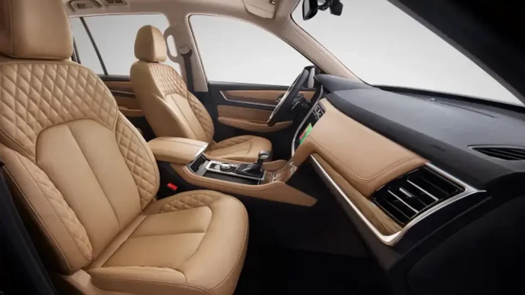 صور مواصفات سيارة إم جي RX8 2024 – تصميم إم جي RX8 2024 من الداخل (5) | السوق المفتوح