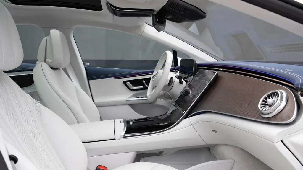 صور مواصفات سيارة مرسيدس EQE 2023 – تصميم مرسيدس EQE 2023 من الداخل (4) | السوق المفتوح