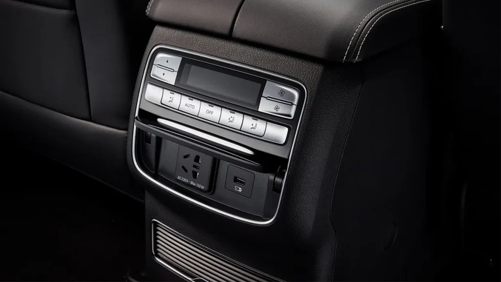 صور مواصفات سيارة ام جي RX8 2023 – تصميم ام جي RX8 2023 من الداخل (4) | السوق المفتوح