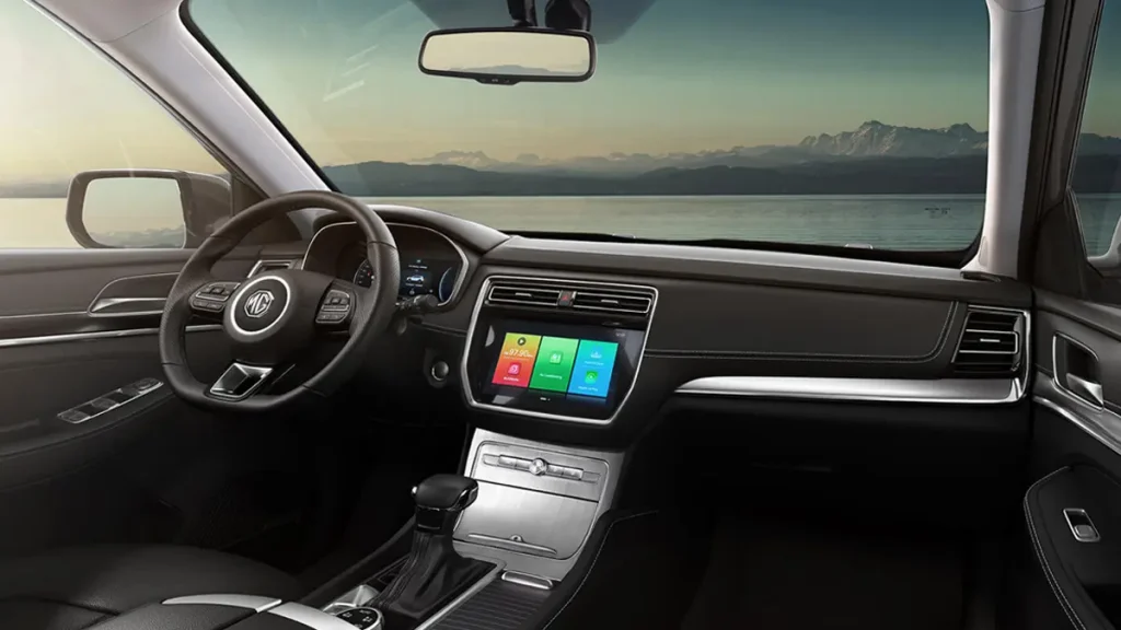 صور مواصفات سيارة ام جي RX8 2023 – تصميم ام جي RX8 2023 من الداخل (6) | السوق المفتوح