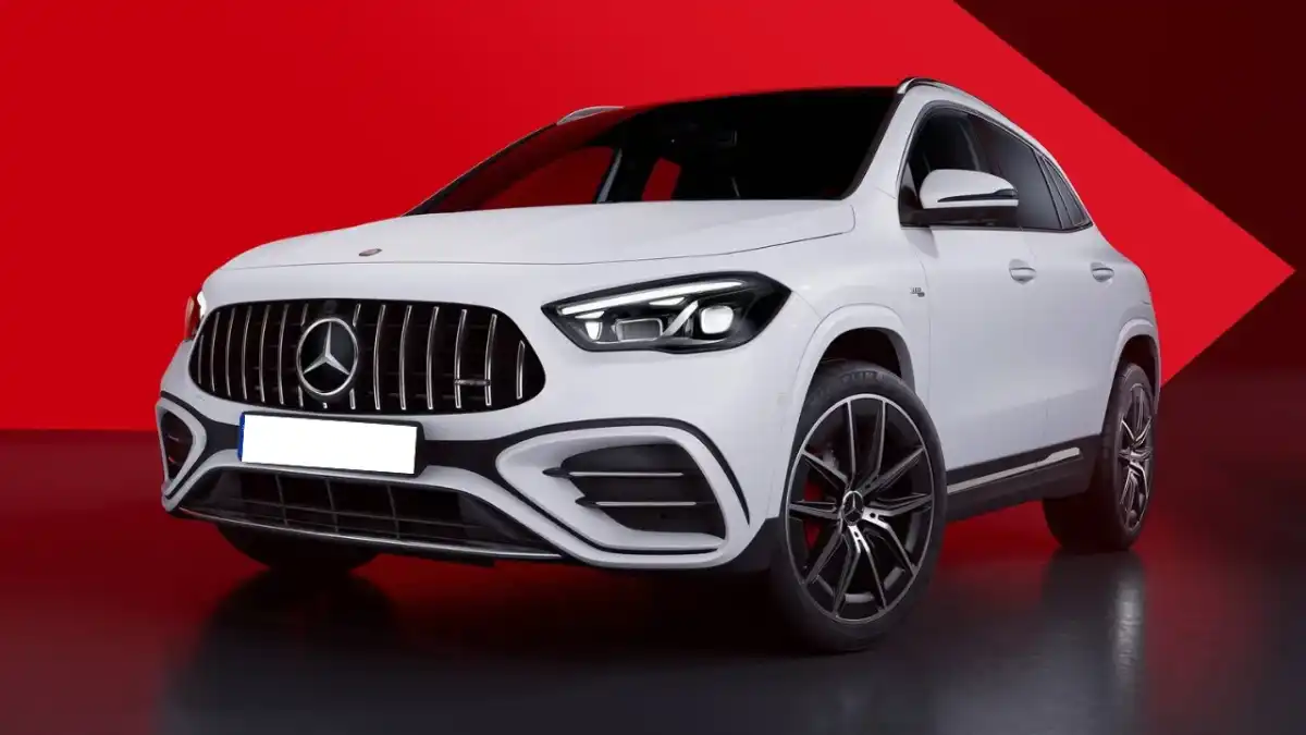 تصميم سيارة مرسيدس AMG GLA 2024 الخارجي