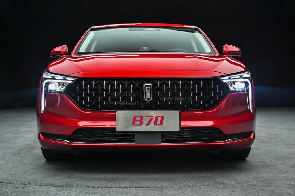 صور مواصفات سيارة بيستون B70 2024 – تصميم سيارة بيستون B70 2024 من الخارج (4) | السوق المفتوح