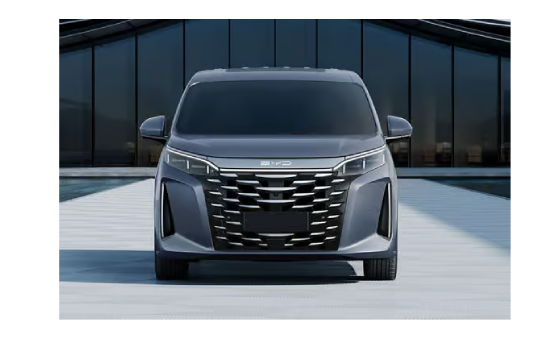 صور BYD Xia 2025: الميني فان الذكية والفاخرة من BYD بتقنيات هجينة متطورة – صورة السيارة (2) | السوق المفتوح