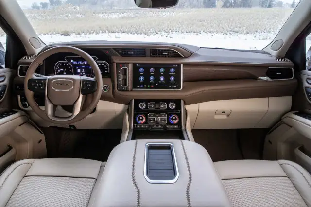 مواصفات GMC Yukon 2021: دليل شامل – هيكل انسيابي بخطوط ديناميكية