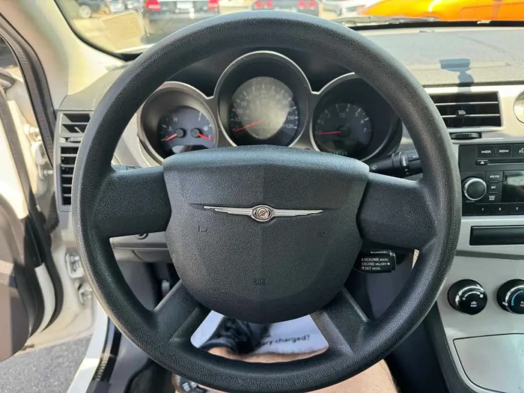 مواصفات سيارة كرايسلر سيبرينج 2010 – نظام المعلومات والترفيه