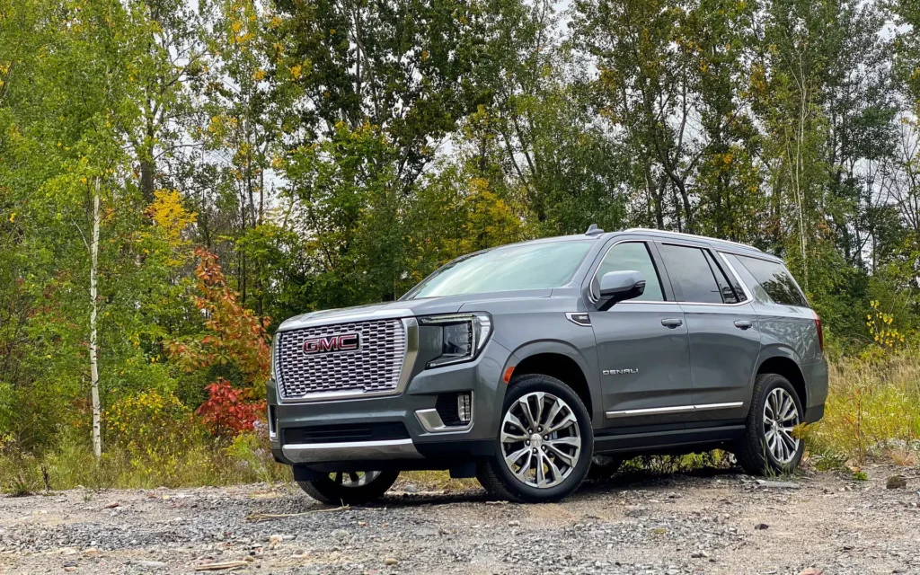 مواصفات GMC Yukon 2021: دليل شامل – تصميم جي ام سي يوكن 2021 من الخارج بزاوية مختلفة