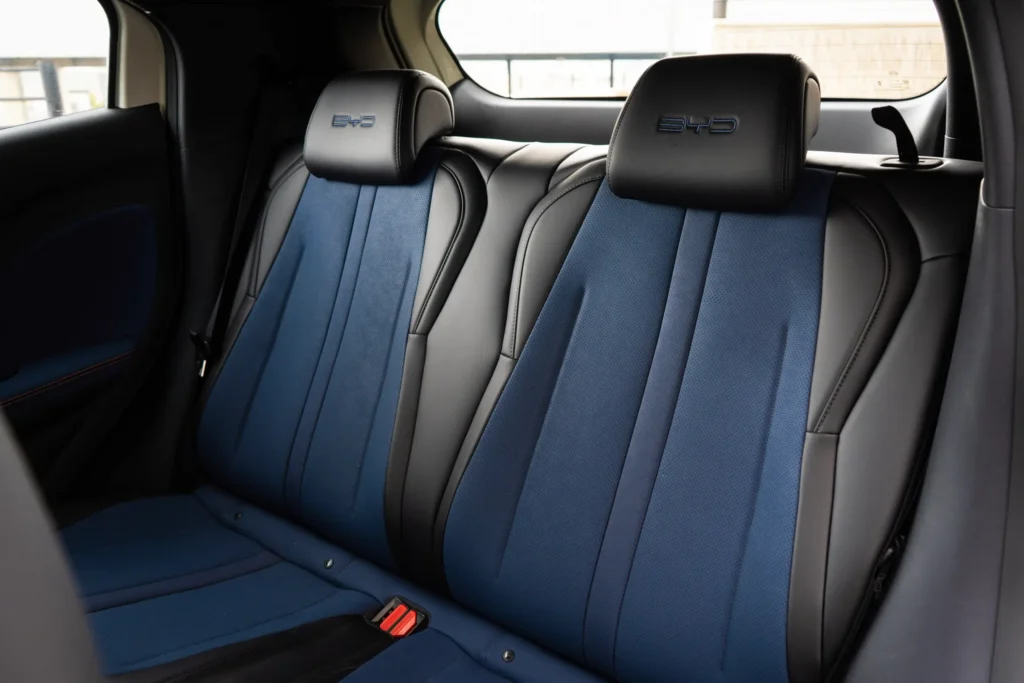 مواصفات سيارة BYD Seagull 2024 – تصميم بي واي دي من الداخل بتفاصيل واضحة