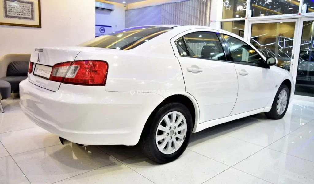 مواصفات سيارة ميتسوبيشي جالنت 2012 – صور من منظور مميز