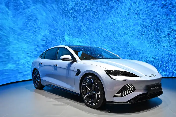 شعارات السيارات الصينية وأشهر الموديلاتها وأسعارها وقطع الغيار 2026 – محرك بتقنية هجينة حديثة