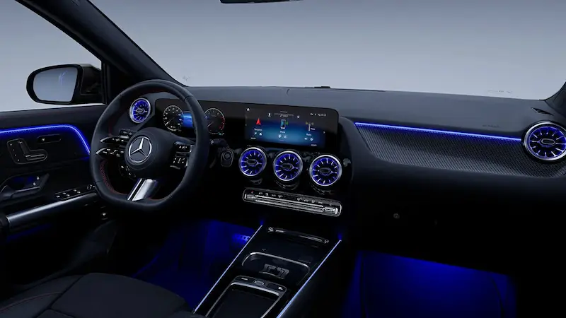 Mercedes AMG GLA 2024 Specs – لوحة القيادة الرقمية المتطورة