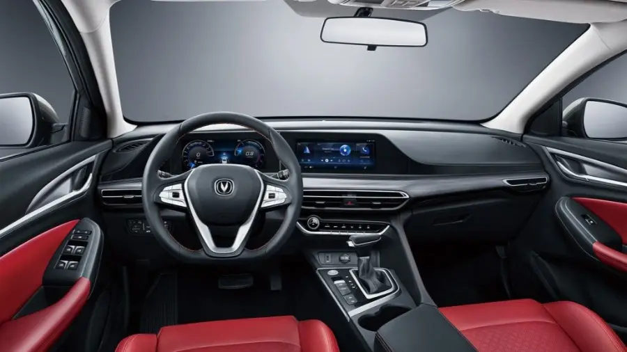 Changan Eado 2023 Specifications – لوحة القيادة الرقمية المتطورة