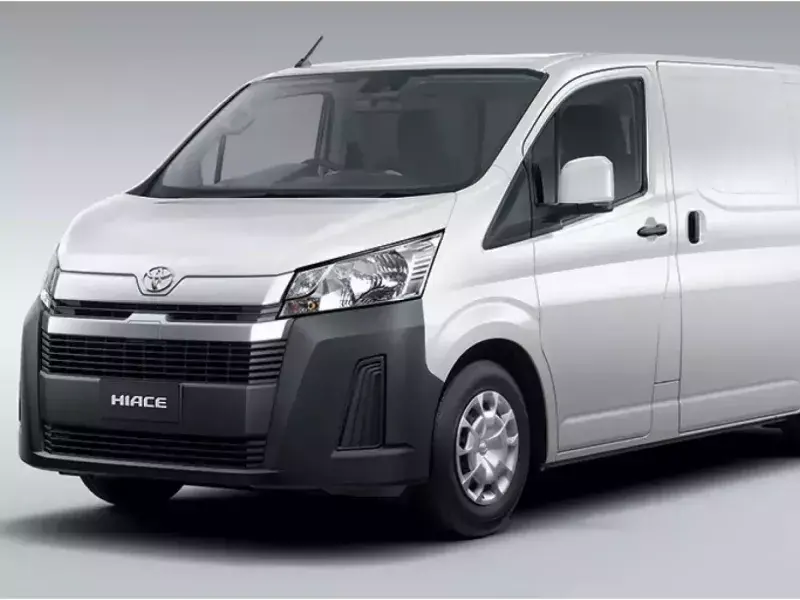 Toyota Hiace Bus 2023 Price in Jordan  – لوحة القيادة الرقمية المتطورة