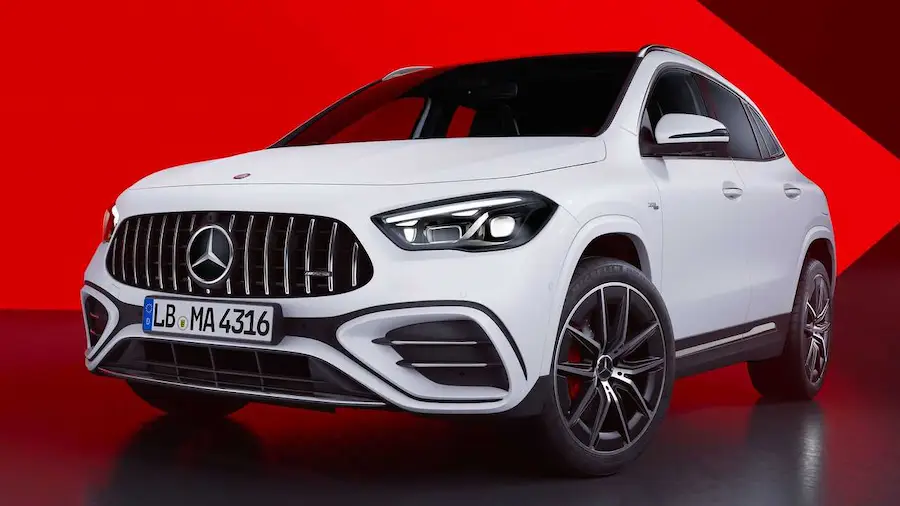 Mercedes GLA 2024 Price in Kuwait – لقطة احترافية للسيارة